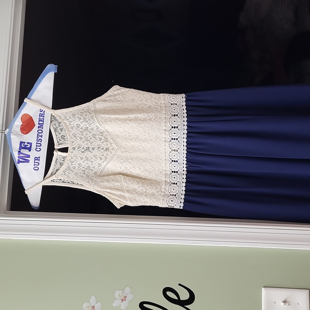 Long evening gown with slit up the side.